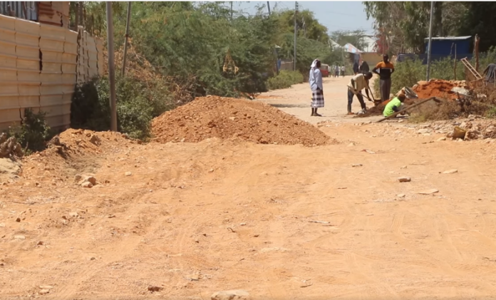 Bulshada Baladweyne oo la Dhiban Burburka Wadooyinka.[DHAGEYSO]