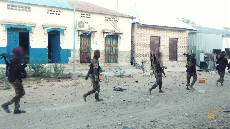 Al-Shabaab oo Dagaal Kula Wareegay Masagawaay iyo Qaraxyo ka Dhacay Sh-hoose.